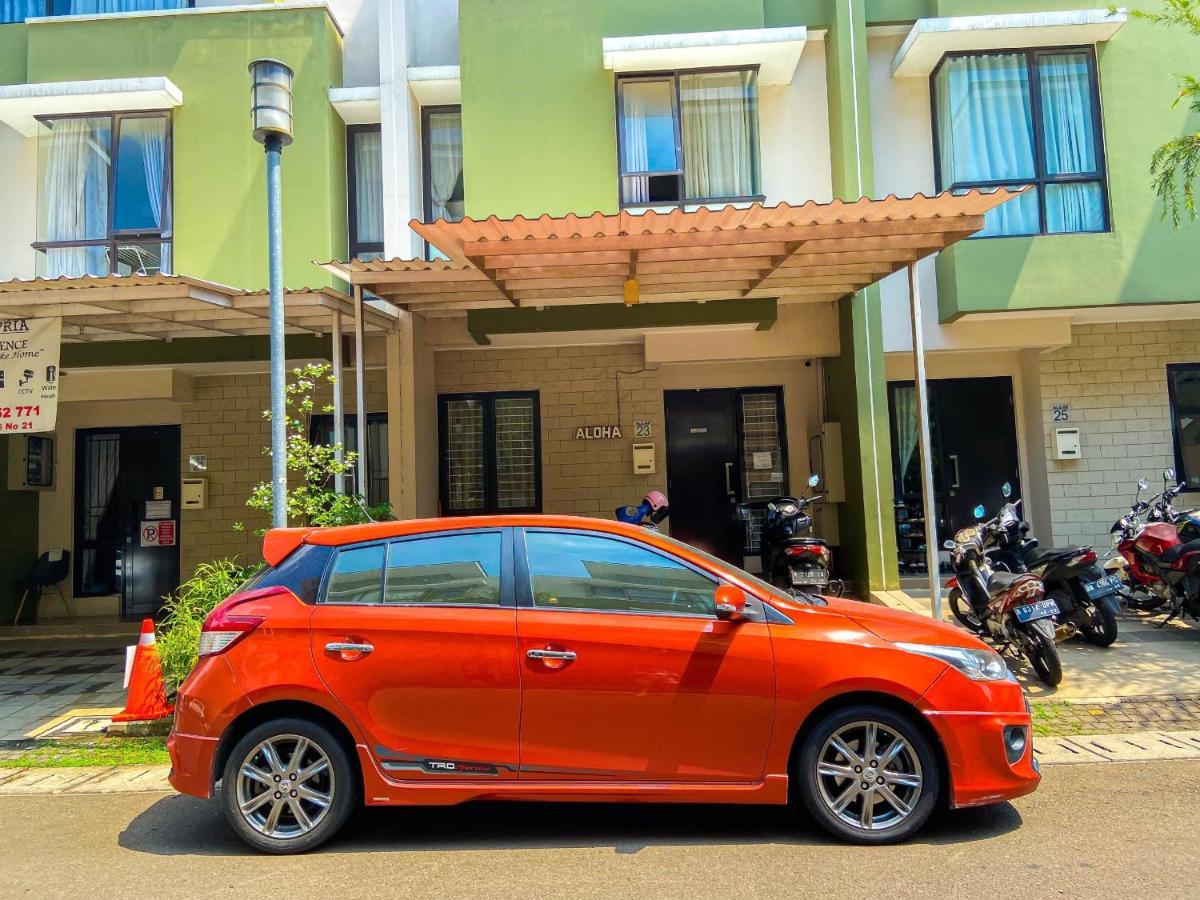 Aloha Guest House - 1 Male Only Tangerang Ngoại thất bức ảnh