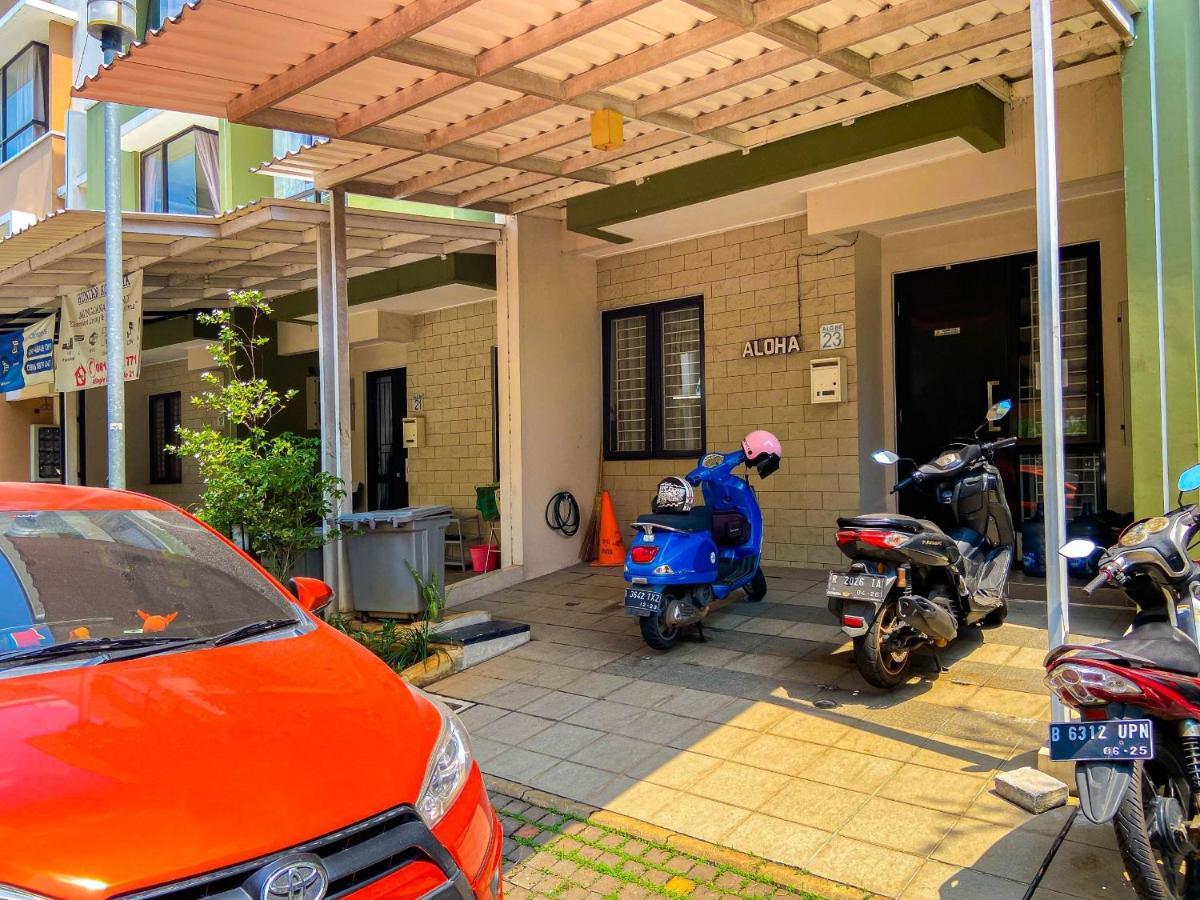 Aloha Guest House - 1 Male Only Tangerang Ngoại thất bức ảnh