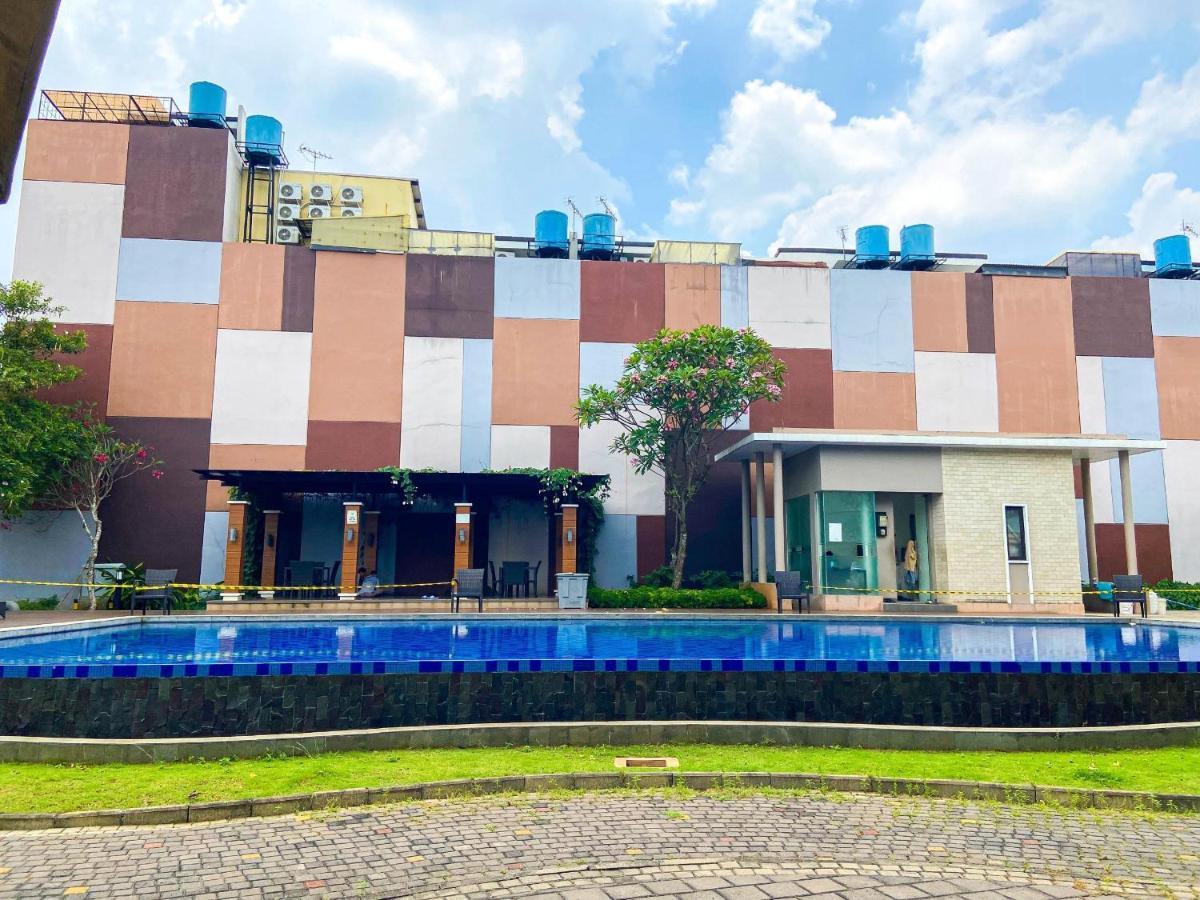 Aloha Guest House - 1 Male Only Tangerang Ngoại thất bức ảnh