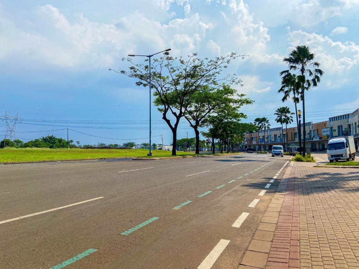 Aloha Guest House - 1 Male Only Tangerang Ngoại thất bức ảnh